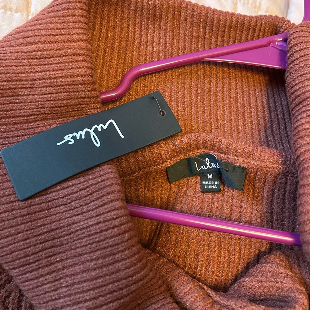 Lulu's Women's Rust Ribbed Turtleneck Sweater - M